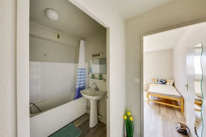 NØ HOUSING